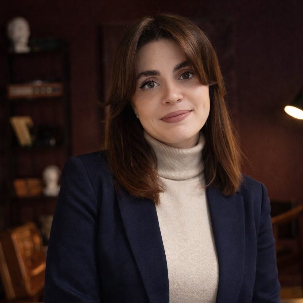 Бухгалтер по производству Пушкина Виктория Юрьевна