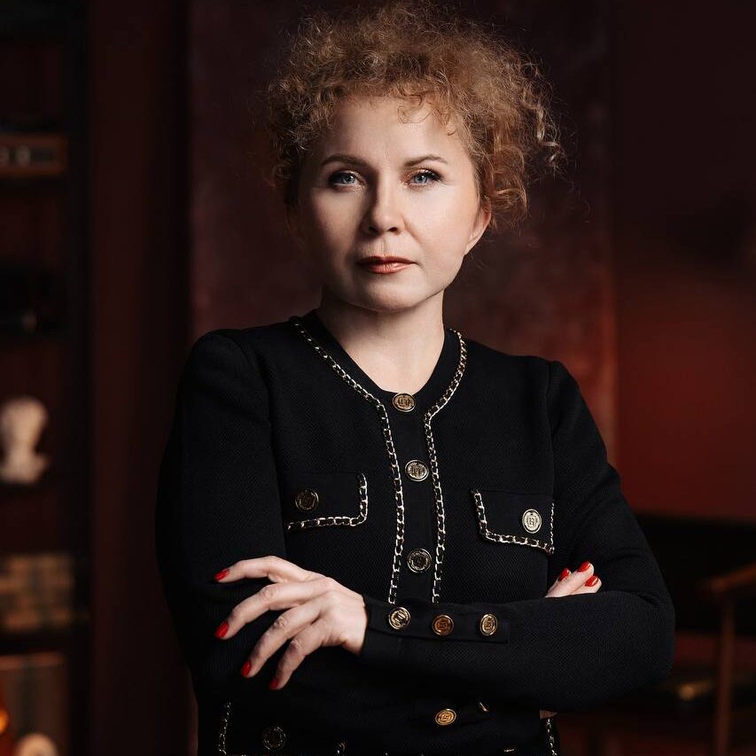 Директор Томская Елена Александровна